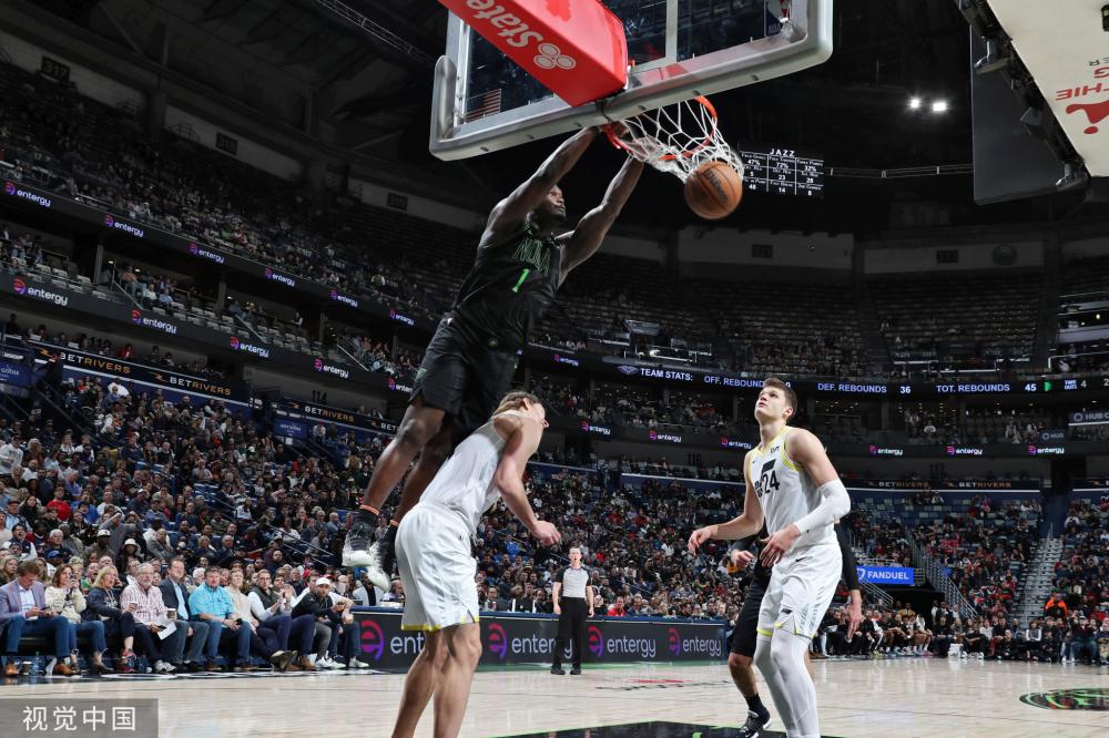 在绿茵场上 在绿茵场上